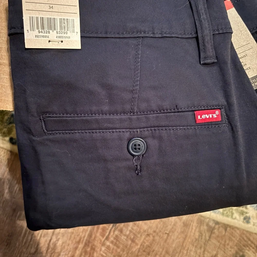 Men’s relaxed fit 8” chino shorts (navy)